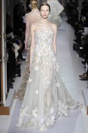 Valentino Bridal Couture Eluxe Magazine Valentino Bridal Valentino Wedding Dress Haute Couture Wedding Dress