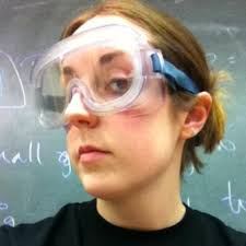 What is the method or buffer conditions for lysing mammalian cells for both  genomic AND mitochondrial DNA?