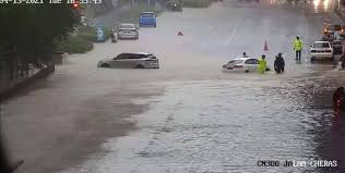 Ramalan kaji cuaca wp kuala lumpur. Lalu Lintas Kl Sesak Akibat Banjir Kilat Kosmo Digital