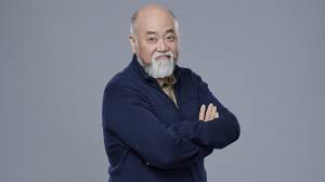 Paul Sun-Hyung Lee as Leo in Boyfriends of Christmas Past