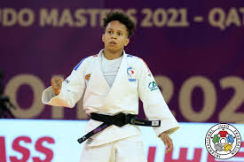 La judoca amandine buchard, el patinador artístico sobre hielo kévin aymoz, la baloncestista céline dumerc, el nadador jérémy stravius, la esgrimista astrid guyart y el rugbier jérémy clamy. Judoinside Amandine Buchard Judoka