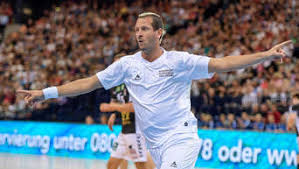 Pascal hens is 40 years old (26/03/1980). Fruherer Handball Profi Pascal Hens Ist In Seinem Neuen Leben Angekommen Sport A Z