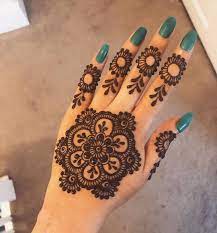 Easy henna art ideas for back hand. Gol Tikki Mandala Mehndi Design With Bangle K4 Fashion