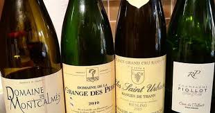 Petite Soiree Entre Amis A La Maison Pour Un Repas 100 Truffe Merci Valerie Et Boris Pour Ces Belles Bouteilles Wine Winelover Vin Vino Soiree Entre Amis