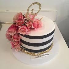 18th Birthday Black And Gold Cupcakes A Beautiful Black And White Striped Birthday Cake For Cindy W Mell Cakes Stripes Blackandwhit 35th Birthday Cakes 40th Birthday Cakes Cool Birthday Cakes