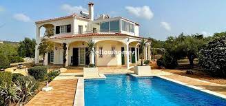 Haus • 3 zimmer • 4 bad. Algarve Immobilien Villen Reihenhaus Wohnungen Immobilien An Der Algarve Algarve Portugal Immobilien