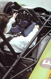 Bin nervös, fühle schmetterlinge im bauch 54min. Rennwagen Mt 77 Die Formel 1 Des Ostens