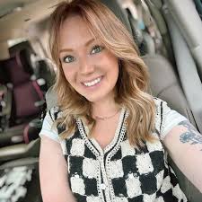 is anyone able to help me out with maybe door dash for me & my three kids?  or even if someone could help me out with maybe with some of the bill