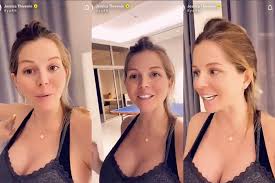 Jessica est une candidate emblématique de la famille « les marseillais ». Jessica Thivenin A Un Nouveau Posterieur Elle Devoile Le Resultat En Photo Les Fans Mitiges