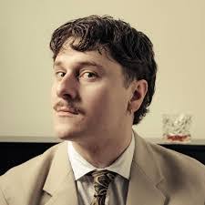 Steven Marron's Instagram, Twitter & Facebook