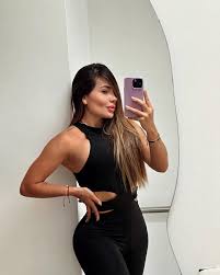 Laura Daniela Varela Vanegas (@laurad_vann) • Instagram photos and videos