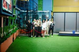 La Casa de los Famosos 6: Grand Finale Approaches with Luis Coronel as a Key Finalist