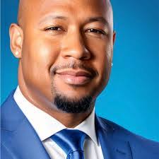 Alan Augustine's Instagram, Twitter & Facebook