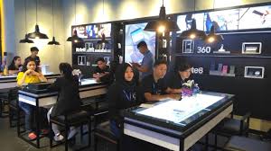 Casing hp murah dan pelindung layar hp merupakan produk aksesoris smartphone yang dapat kamu temukan dengan mudah di sini. Toko Samsung Galaxy Terbesar Se Asia Tenggara Ada Di Jakarta Kumparan Com