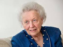 Bud Day's wife and children reminisce about a father and a hero