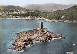 Le Dramont Bord De Mer Esterel L Ile D Or Du Dramont Saint Raphael Cartes Postales Et Photos Saint Raphael Ww Saint Raphael Carte Postale Appartement Vacances
