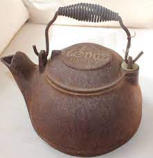 Lodge Cast Iron Vintage Tea Pot By Zuzidesign On Etsy 49 00 Tea Pots Vintage Tea Etsy