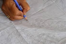 Teknik cap ini menggunakan alat canting cap yang timbul, dimana canting cap ini bakalan dicelupkan di cairan malam lalu dicapkan ke kain mori. Batik Tulis Proses Dan Teknik Membuatnya