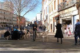 Ces conditions s'appliquent lors de ventes réalisées au moyen de tout site internet édité par castorama france, dont www.castorama.fr, que les. Toulouse Voici Les Commerces Et Services Ouverts Pour Le Lundi De Paques Actu Toulouse