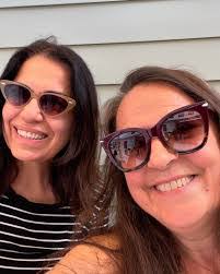 Deborah Galan's Instagram, Twitter & Facebook