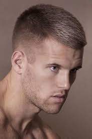 Manner S Kurze Frisuren Fur Dicke Und Dunne Haare With Images Mens Haircuts Short Mens Hairstyles Short Men S Short Hair