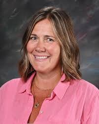 Deena Dyer's Instagram, Twitter & Facebook