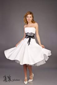 A full length wedding dress isn't for everyone, and if the thought of a long flowing wedding gown sends shivers down your spine, then a short wedding dress we adore the elegant silhouette of this wedding dress from kelsey rose white. Black White A Line Wedding Dress Short Wedding Dress Tea Length Beach Wedding Gown Tighte Short Wedding Dress Short White Dress Wedding Beach Wedding Gown