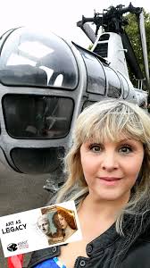 Artist Lana Arkhi added a new photo.