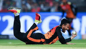 While some of them came up with funny memes, others were busy posting jokes like, csk: Ipl 2018 Kkr Vs Srh Marks Out Of 10 Cricket Country