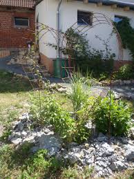 Herz Aus Baustahlmatte Geformt Baustahlmatten Gartenbau Gartengestaltung