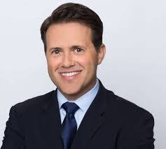 Robert Mayle's Instagram, Twitter & Facebook