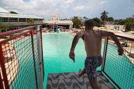 Kennedy club is a 2019 indian tamil language sports film written and directed by suseenthiran. Parana Reabre As Piscinas Da Sede Da Kennedy Futebol Tribuna Do Parana