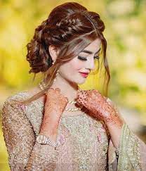 Easy Wedding Hairstyle Ideas For Women Indian Wedding Hairstyles Simple Wedding Hairstyles Indian Bridal Hairstyles