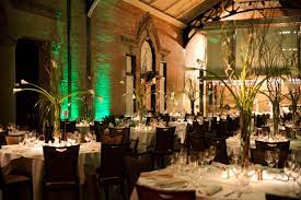 Bronx Zoo Wedding Reception At The Schiff Family Great Hall Zoo Wedding Aquarium Wedding Bronx Zoo