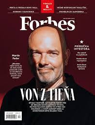 Christie Forbes's Instagram, Twitter & Facebook