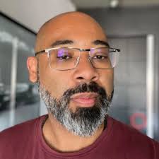 Revolucionando Negócios com IA: O Poder das LLMs e RAG em Bases de Dados  Privadas