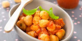 Gnocchis A La Sauce Tomate Facile Et Pas Cher Recette Tomate Recette Sauce Tomate