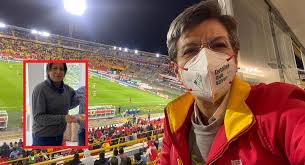 79 asimismo, se realizan menciones en medios de comunicación acerca de los mejores jugadores de la temporada sin que se entregue alguna distinción adicional. Umbrlz Vxhium