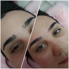 Rafaella Teixeira designer de sobrancelhas