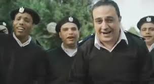 فيما اختار الفنان خالد سرحان السخرية ليعلق على تلك الأزمة، بعدما كتب منشورا عبر صفحته الرسمية على فيسبوك وطرح فيه حوار تخيلي بينه وبين موظف. ØµÙˆØ±Ø© 10 Ù…Ù† ÙÙŠÙ„Ù… ØªÙŠØªØ© Ø±Ù‡ÙŠØ¨Ø© Ø®Ø§Ù„Ø¯ Ø³Ø±Ø­Ø§Ù† Ø§Ù„Ø¯Ù‡Ù„ÙŠØ² Ù‚Ø§Ø¹Ø¯Ø© Ø¨ÙŠØ§Ù†Ø§Øª Ø§Ù„Ø³ÙŠÙ†Ù…Ø§ Ø§Ù„Ù…ØµØ±ÙŠØ© ÙˆØ§Ù„ÙÙ†Ø§Ù†ÙŠÙ†