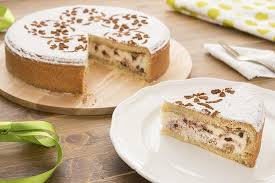 La cassata al forno è un dolce tipico siciliano, meno famosa della classica cassata siciliana, meno laboriosa da fare, ma altrettanto buona. Ecco La Cassata Al Forno Siciliana Servita In Tavola Come Vi Accennavo Lungo La Descrizione Della Ricetta Questo Dolce Idee Alimentari Ricette Dolci Italiani