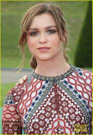 Jenna Coleman & Tom Hughes Step Out For 'Victoria' Premiere in London:  Photo 3731796