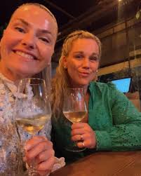 Emily Oxford (@emioxford) • Instagram photos and videos