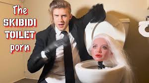 Thicc big boobs Camerawoman wearing thigh highs (Sfcompany1e) [Skibidi  Toilet] - Rule 34 Porn