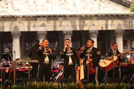 Playlist de 25 canciones para bailar toda la noche. Se Enorgullecen Del Mariachi En Desfile Y Gala Publica Ntr Guadalajara