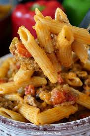 Cheesy Hamburger Pasta Is An Easy Cheesy Ground Beef Pasta Recipe Loaded With Seasoned Ground Be Beef Recipes Easy Beef Pasta Recipes Best Ground Beef Recipes