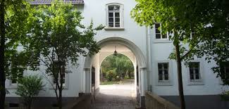 Durch die unterspülungen kam es zu vollständigen und teilweisen hauseinstürzen. Burg Blessem Erftstadt Nrw Live De
