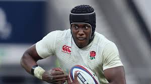 Eventually, they graduate and secure contracts with the clubs. Maro Itoje V Martin Johnson Comparison Eurosport