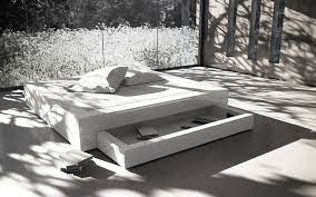 Betten mit bettkasten sind vor allem für kleine schlafzimmer ideal. Bett Somnium Mit Bettkasten Design Bett Von Rechteck