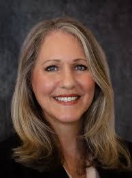 Karen Meador's Instagram, Twitter & Facebook